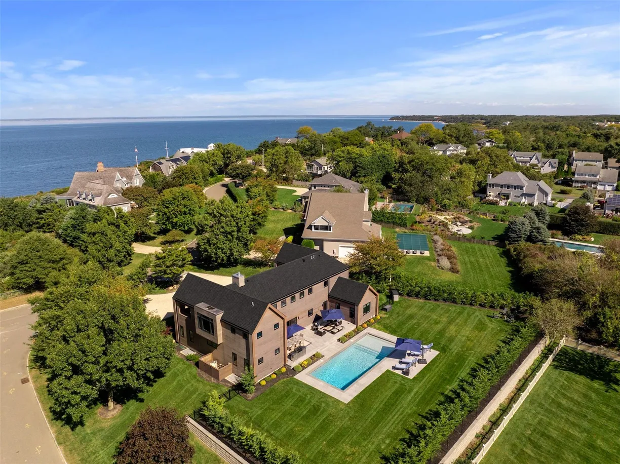 The Hamptons Real Estate | View 1740 Inlet Pond Road | Listing