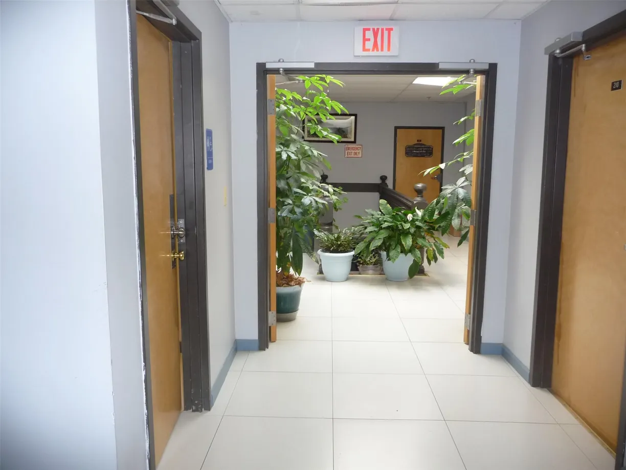 Rockland/Orange/NJ Real Estate | View 90 North Street, 210 | Listing