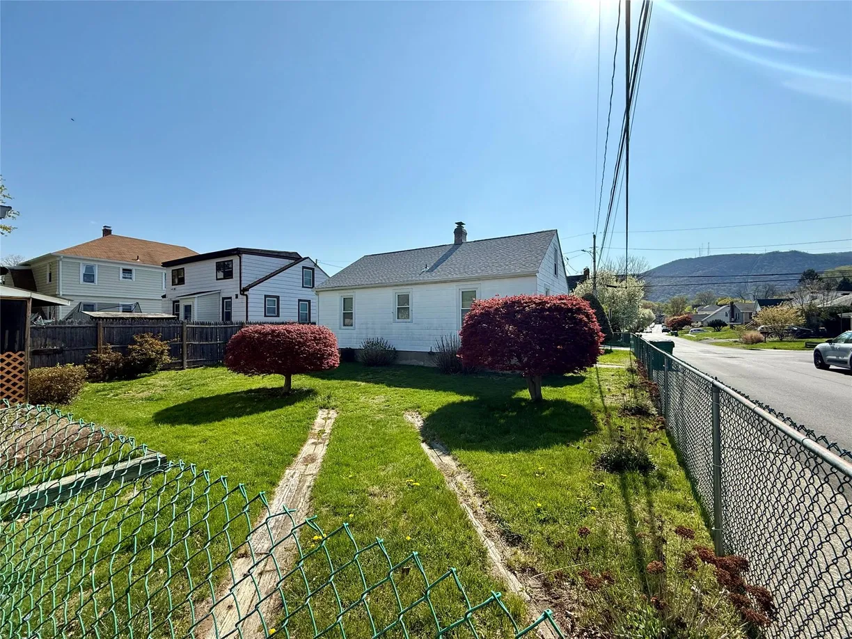 Hudson Valley Real Estate | View 29 Dinan Street | Listing