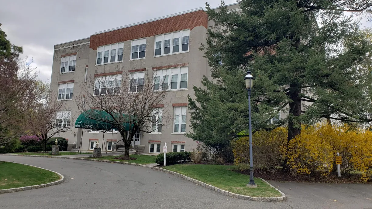 Westchester Real Estate | View 100 Clarewood Drive | 1 Bed, 1 Bath