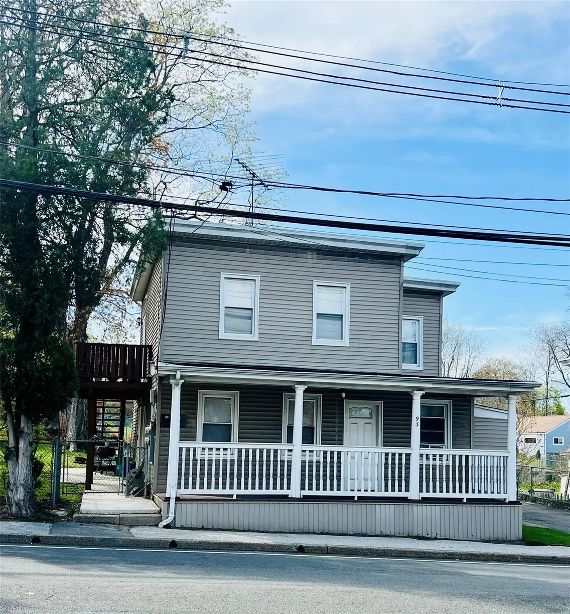 Rockland/Orange/NJ Real Estate | View 93 Main Street | 4 Beds, 3 Baths