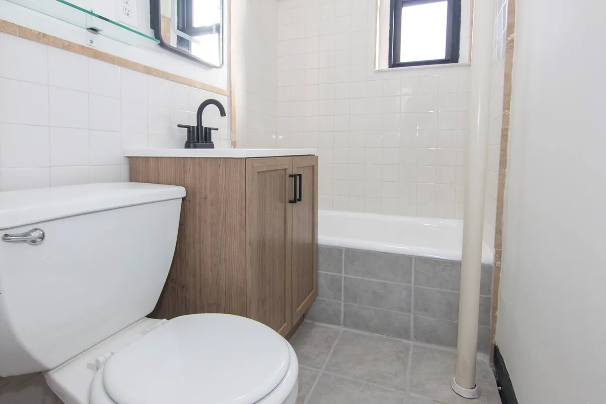 New York City Real Estate | View 21-58 35th Street, 5G | Listing