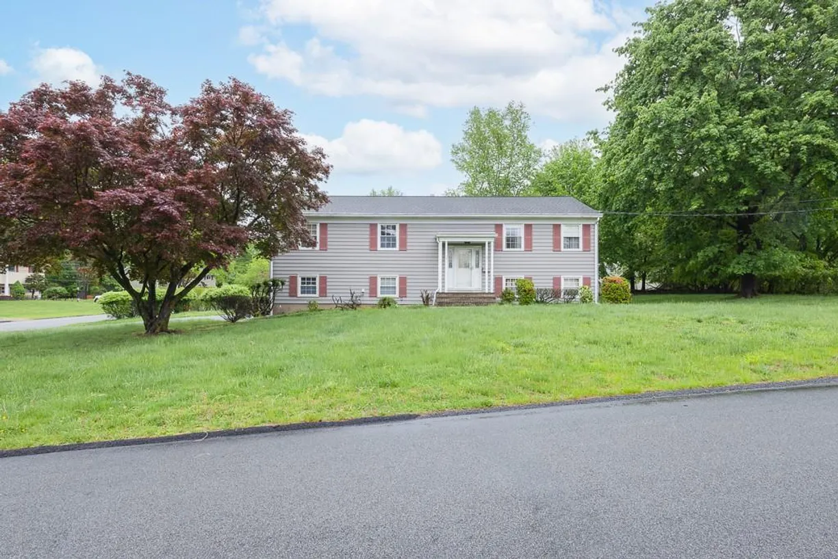 Rockland/Orange/NJ Real Estate | View 12 Gerken Drive | 4 Beds, 2 Baths