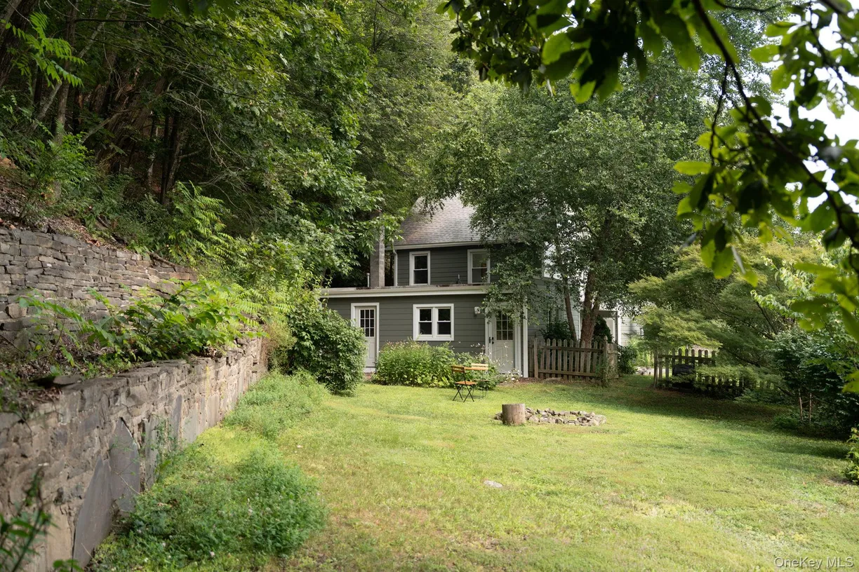 442 Lapla Road, Stone Ridge, NY 12401 Property for sale