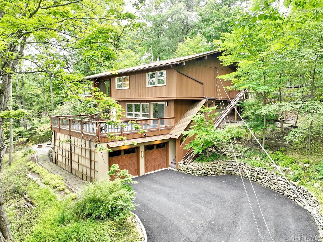 4 Steinway Court Suffern NY 10901 Property for sale