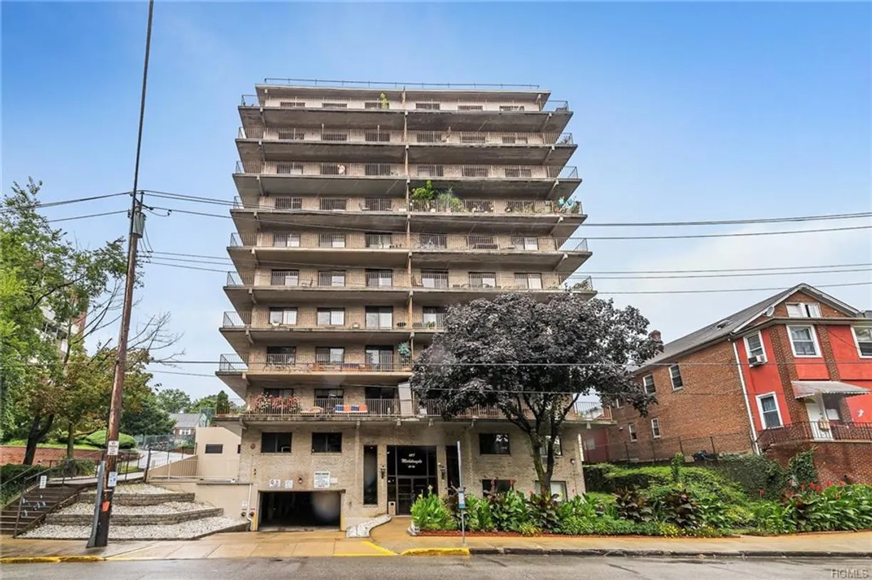 Westchester Real Estate | View 687 Bronx River, 5J | 1 Bed, 1 Bath