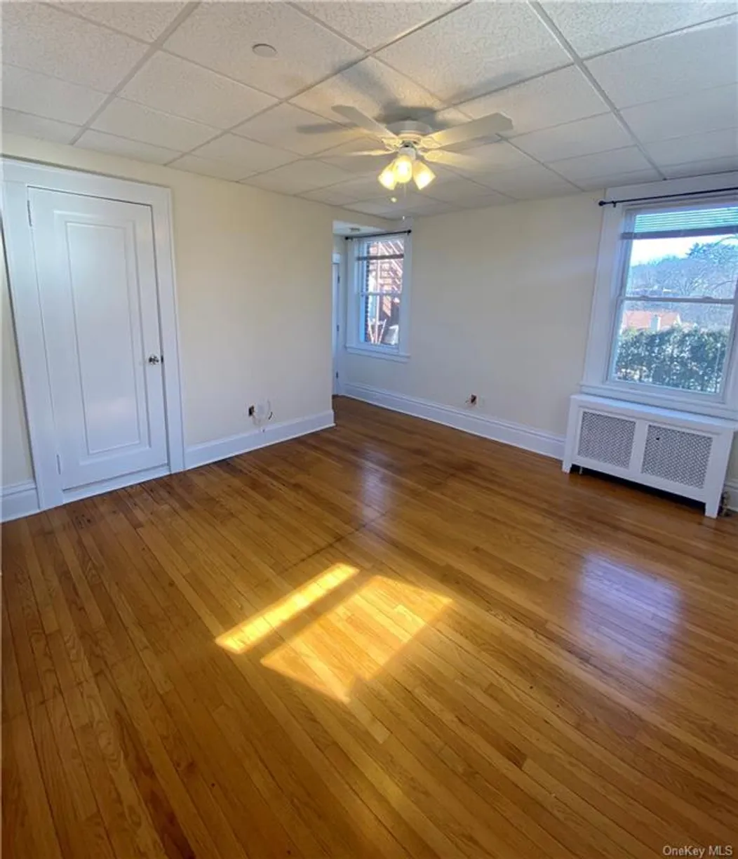 Westchester Real Estate | View 12 Lincoln Place, 2a | 1 Bed, 1 Bath