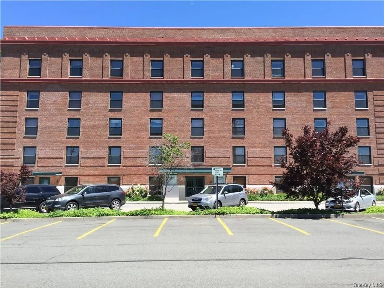 Westchester Real Estate | View 1 S Astor Street, 402 | 1 Bed, 1 Bath