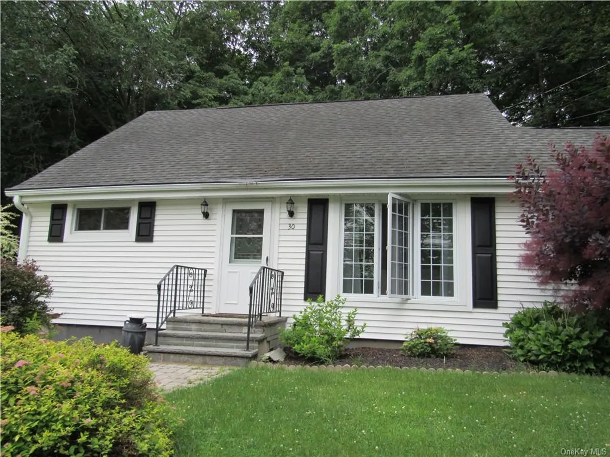 Rockland/Orange/NJ Real Estate | View 30 Craigville Road | 2 Beds, 1 Bath