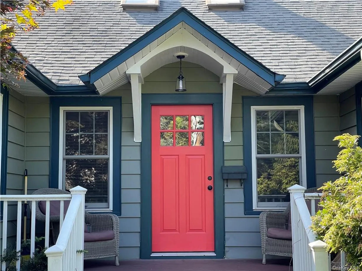 Rockland/Orange/NJ Real Estate | View 12 Central Avenue N | 4 Beds, 2 Baths