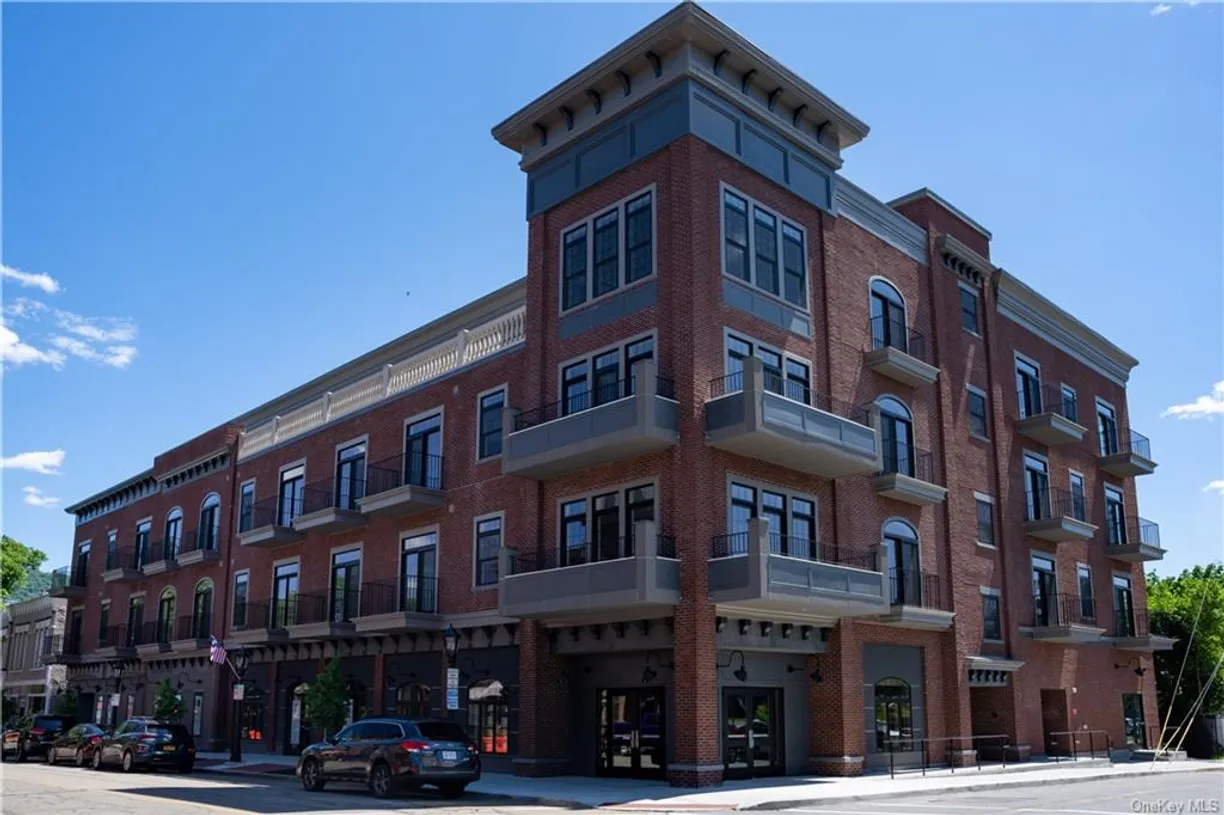 Hudson Valley Real Estate | View 249 Main Street, 406 | 1 Bed, 1 Bath