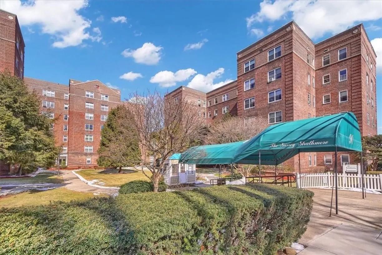 Westchester Real Estate | View 90 Bryant Avenue, 5D | Listing