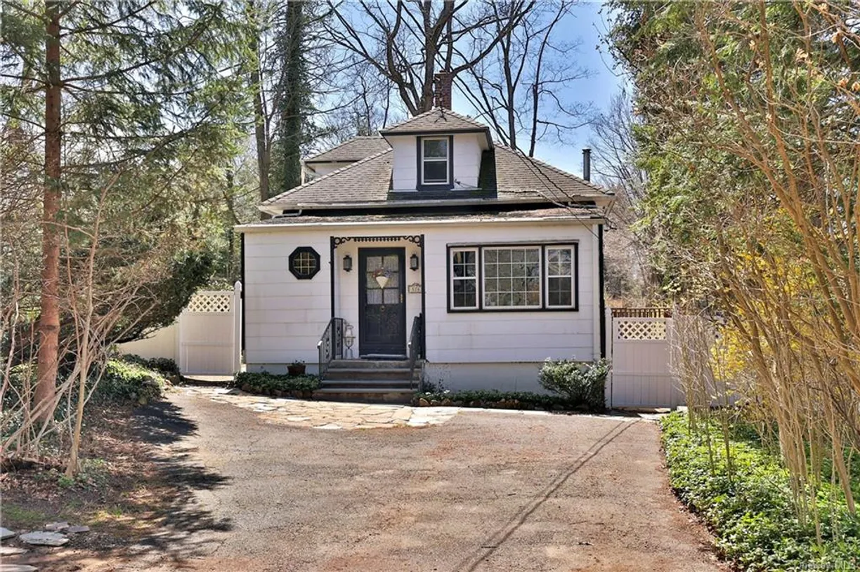 Westchester Real Estate | View 526 King Street | 3 Beds, 1 Bath