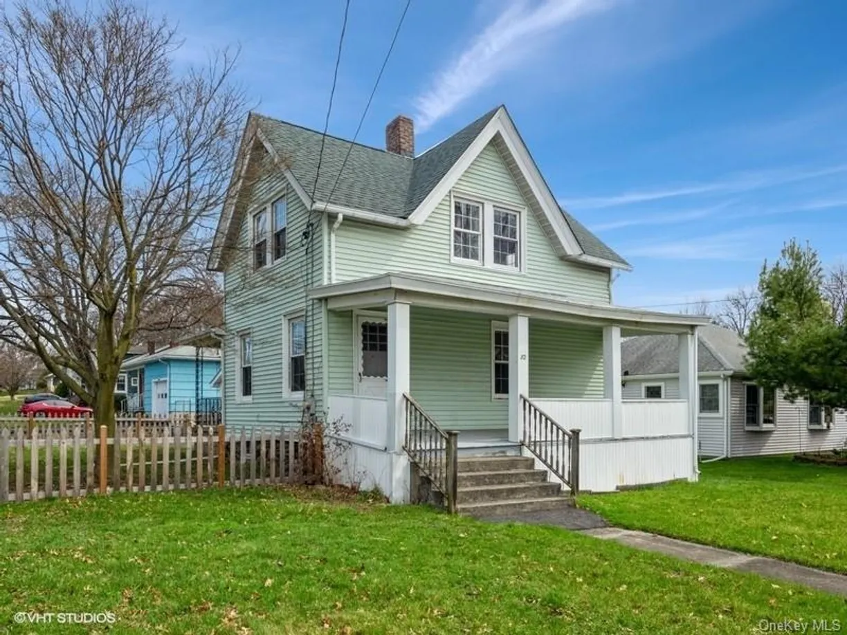 Hudson Valley Real Estate | View 82 Verplanck Avenue | 2 Beds, 1 Bath