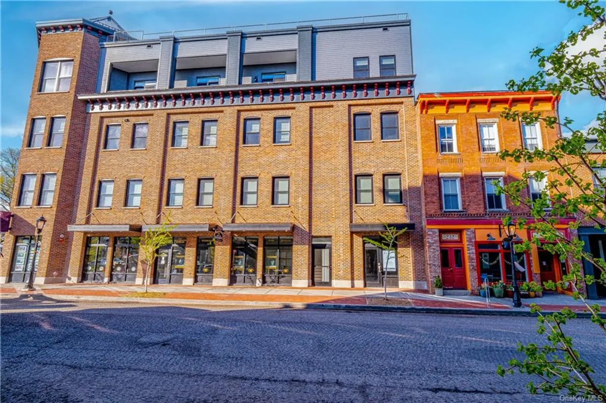 Hudson Valley Real Estate | View 226 Main Street, 3