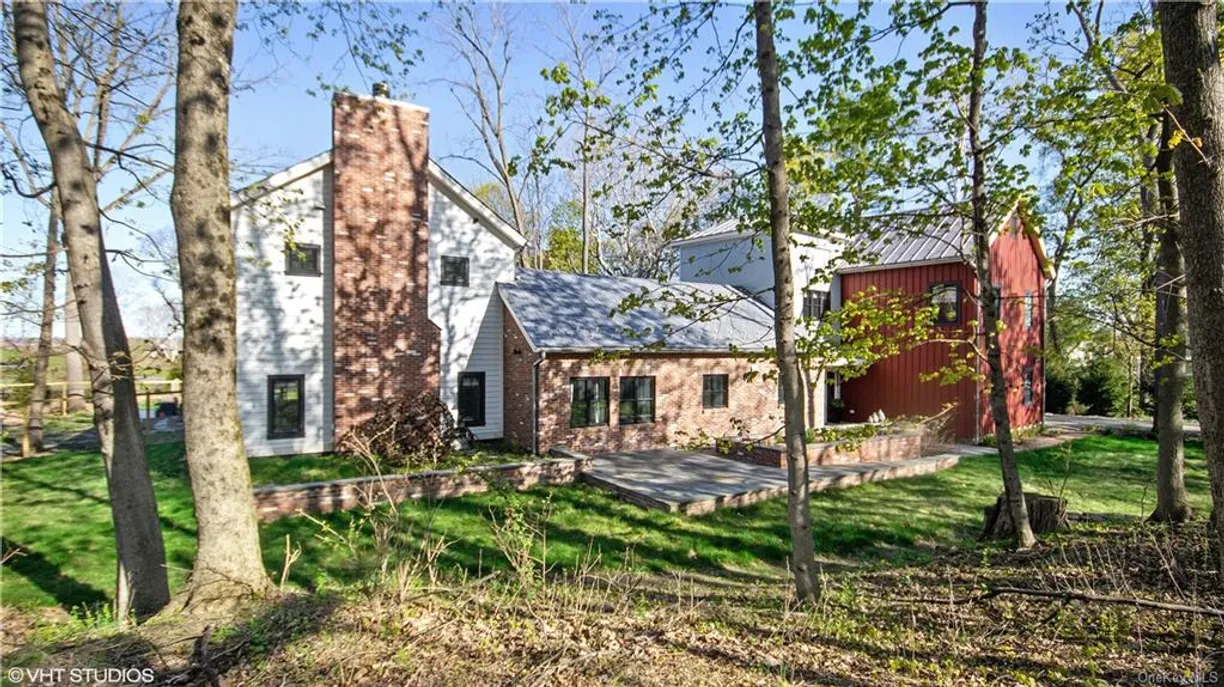 Hudson Valley Real Estate | View 135 Sargent Avenue | 3 Beds, 2 Baths