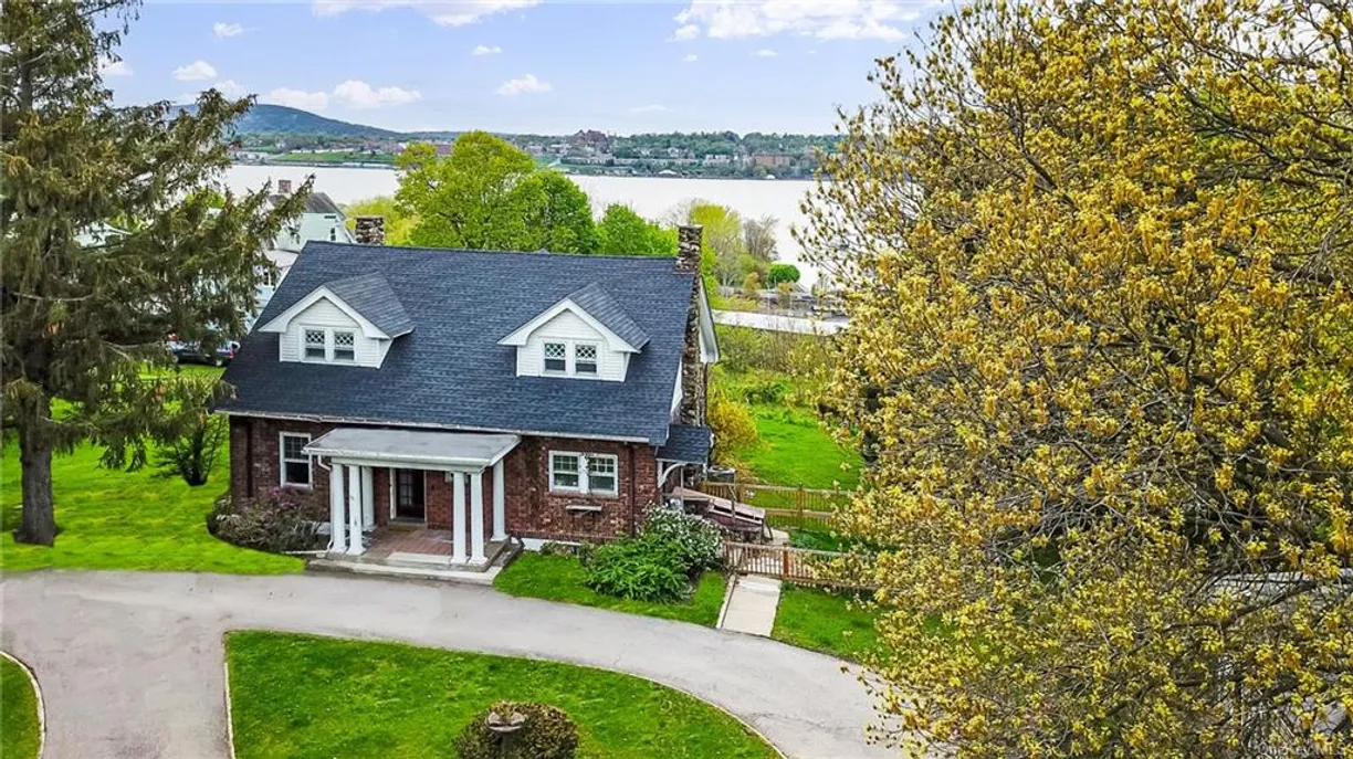 Hudson Valley Real Estate | View 1085 Wolcott Avenue | 4 Beds, 2 Baths