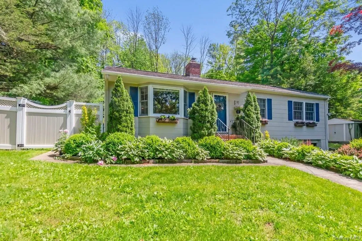 Westchester Real Estate | View 111 Castle Road | 3 Beds, 2 Baths