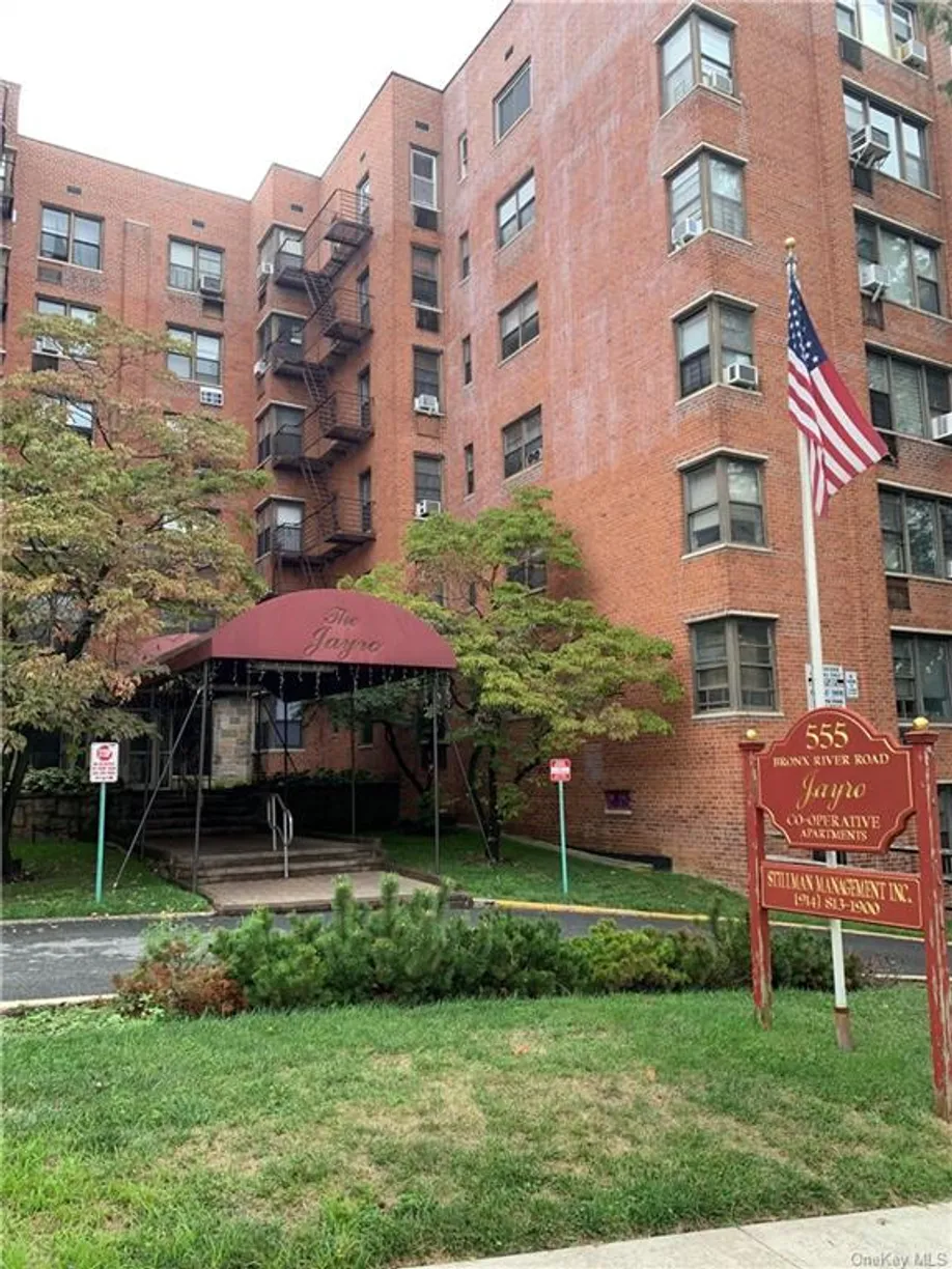 Westchester Real Estate | View 555 Bronx River Road, 1K | 1 Bath