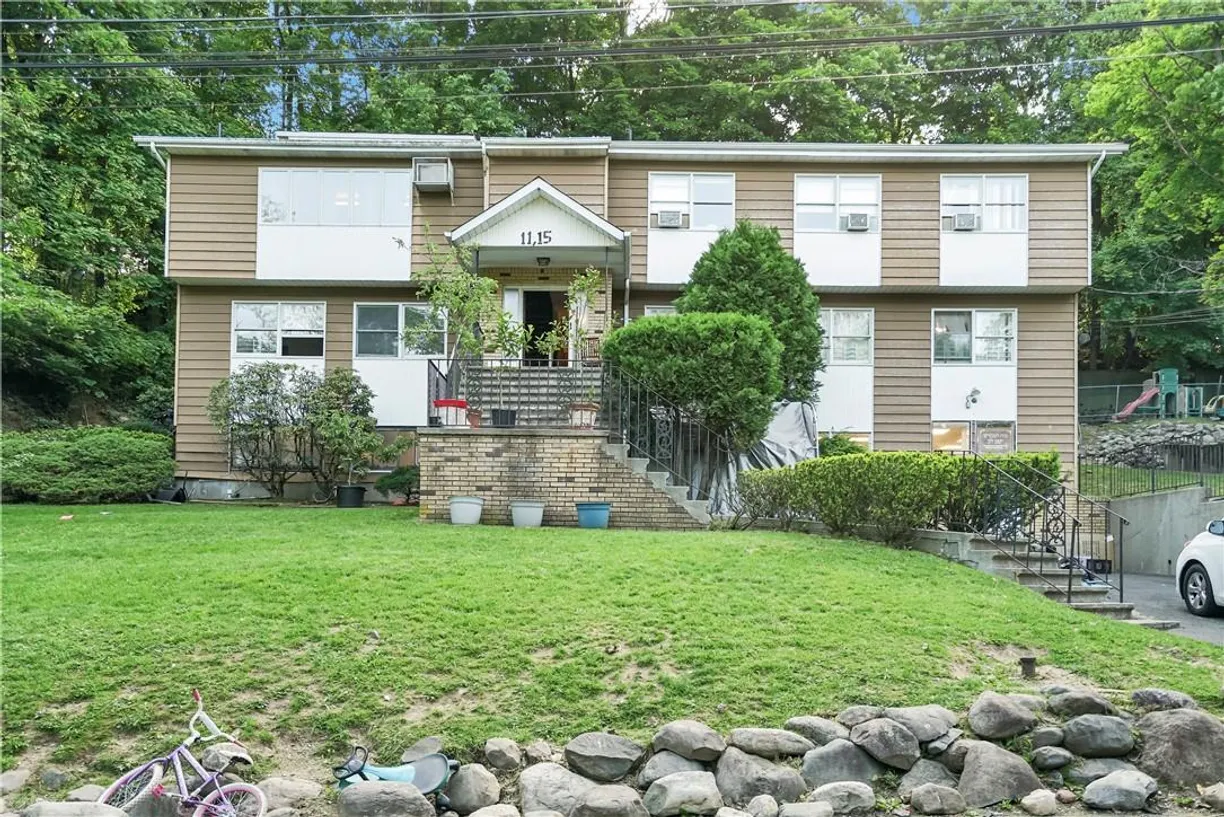 Rockland/Orange/NJ Real Estate | View 11 Emes Lane | Listing