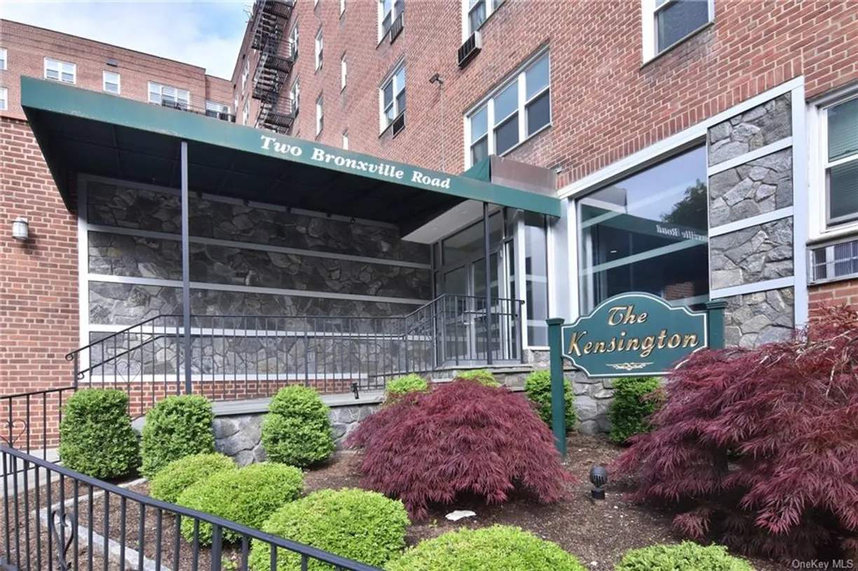 Westchester Real Estate | View 2 Bronxville Road, 6H | 1 Bed, 1 Bath