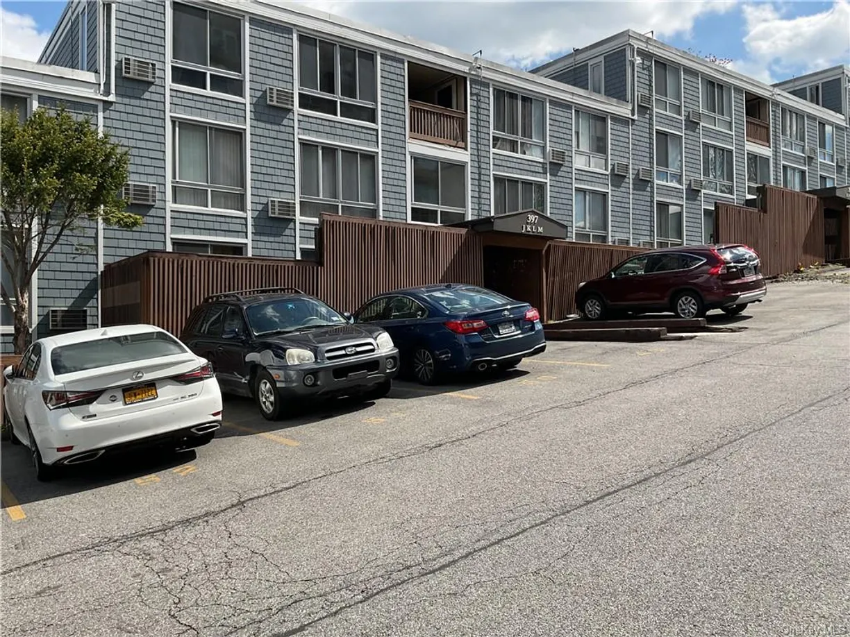 Westchester Real Estate | View 397 N Broadway, 3K | 1 Bed, 1 Bath