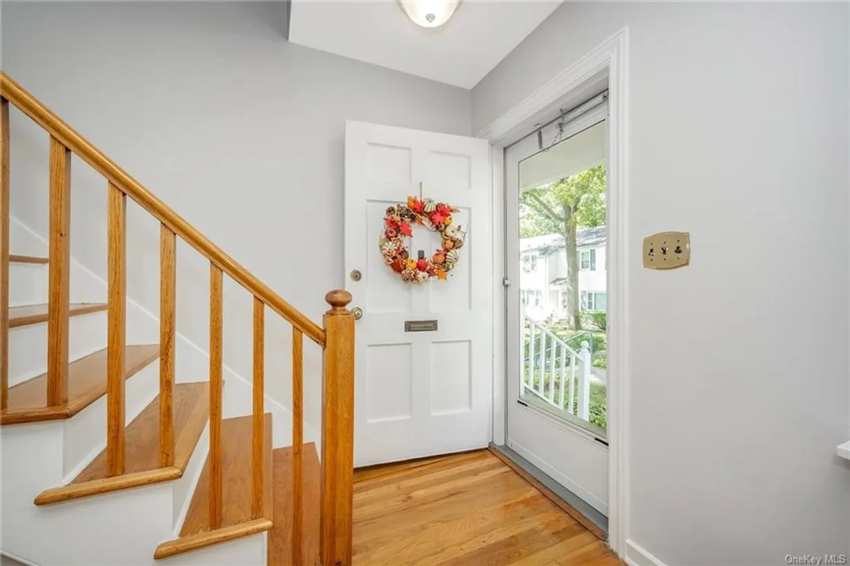 Westchester Real Estate | View 737 Tuckahoe Road, 14 | 1 Bed, 1 Bath