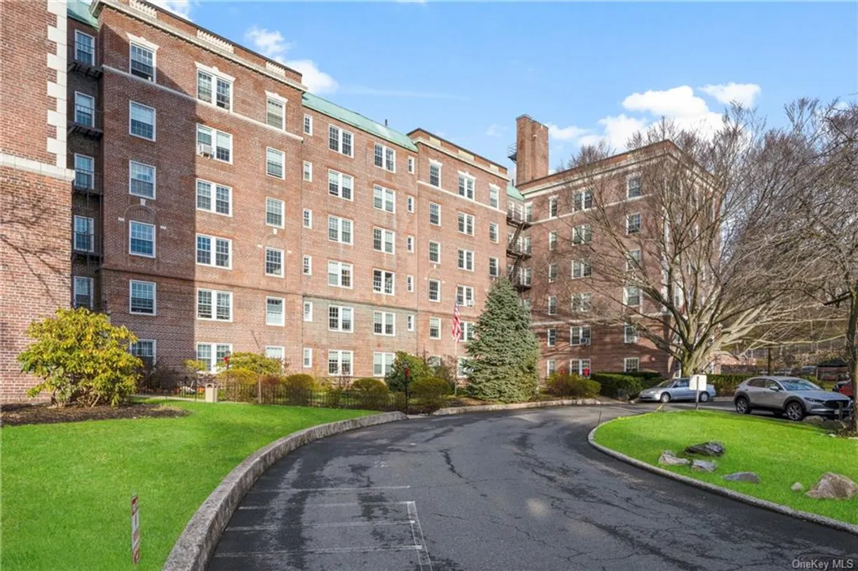 Westchester Real Estate | View 300 S Broadway, 5K | 1 Bed, 1 Bath