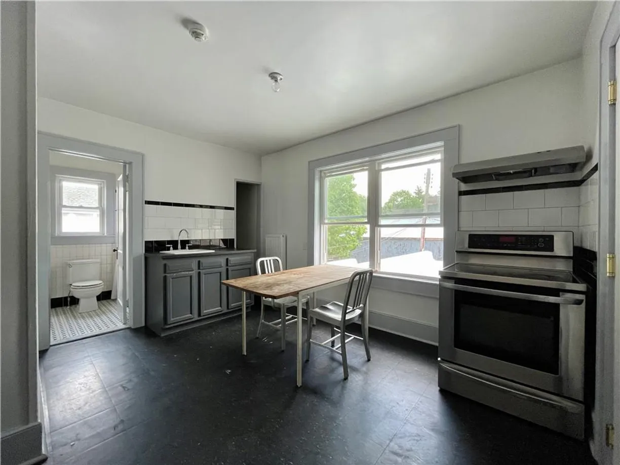 Hudson Valley Real Estate | View 67 Main Street, 6 | Listing