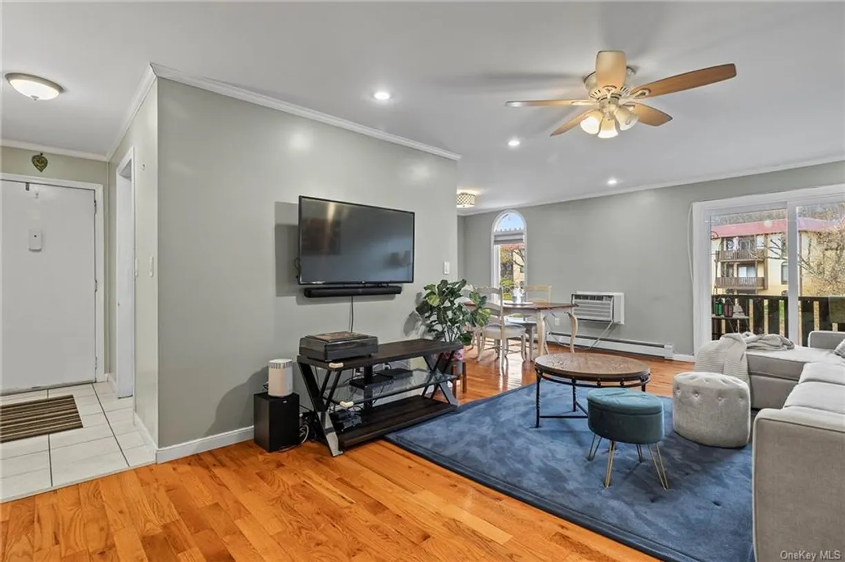 Westchester Real Estate | View 1 Granada Crescent, 4 | 2 Beds, 2 Baths