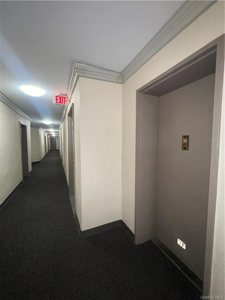 Westchester Real Estate | View 642 Locust Street, 3F | 1 Bed, 1 Bath
