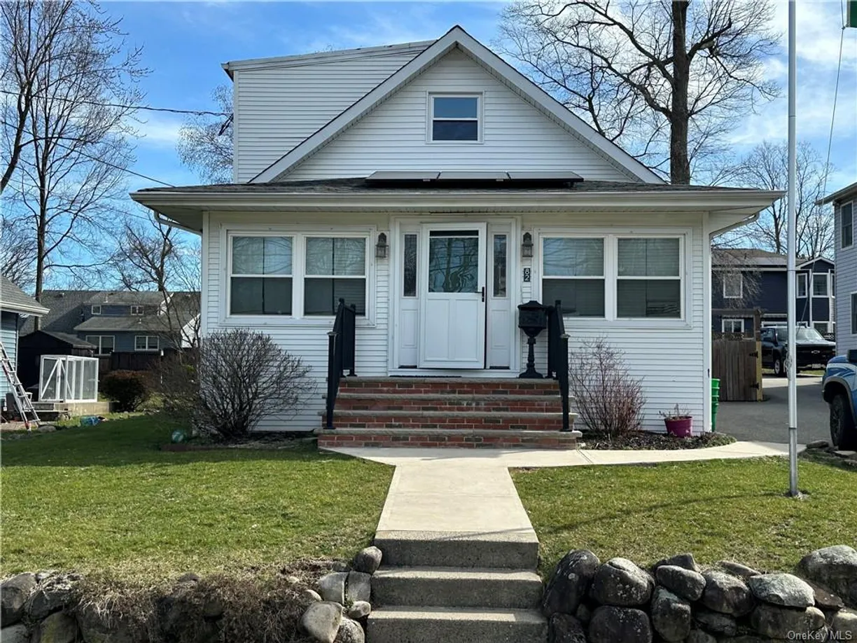 Rockland/Orange/NJ Real Estate | View 82 Lincoln Avenue | 3 Beds, 3 Baths
