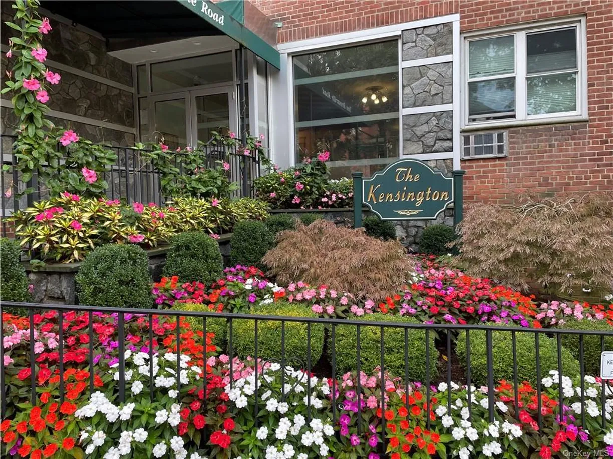 Westchester Real Estate | View 2 Bronxville Road, 7F | 1 Bed, 1 Bath