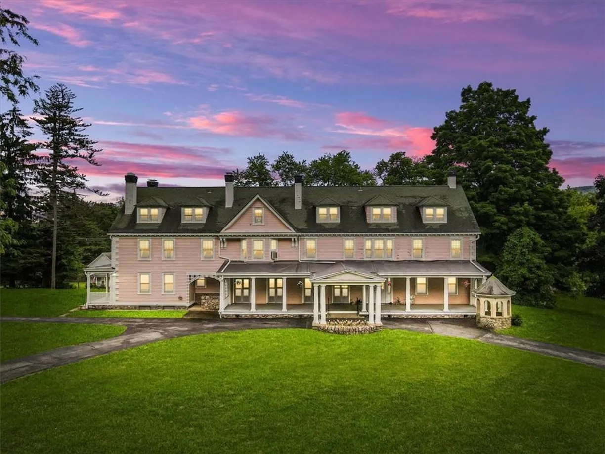 Rockland/Orange/NJ Real Estate | View  | 14 Beds, 6 Baths
