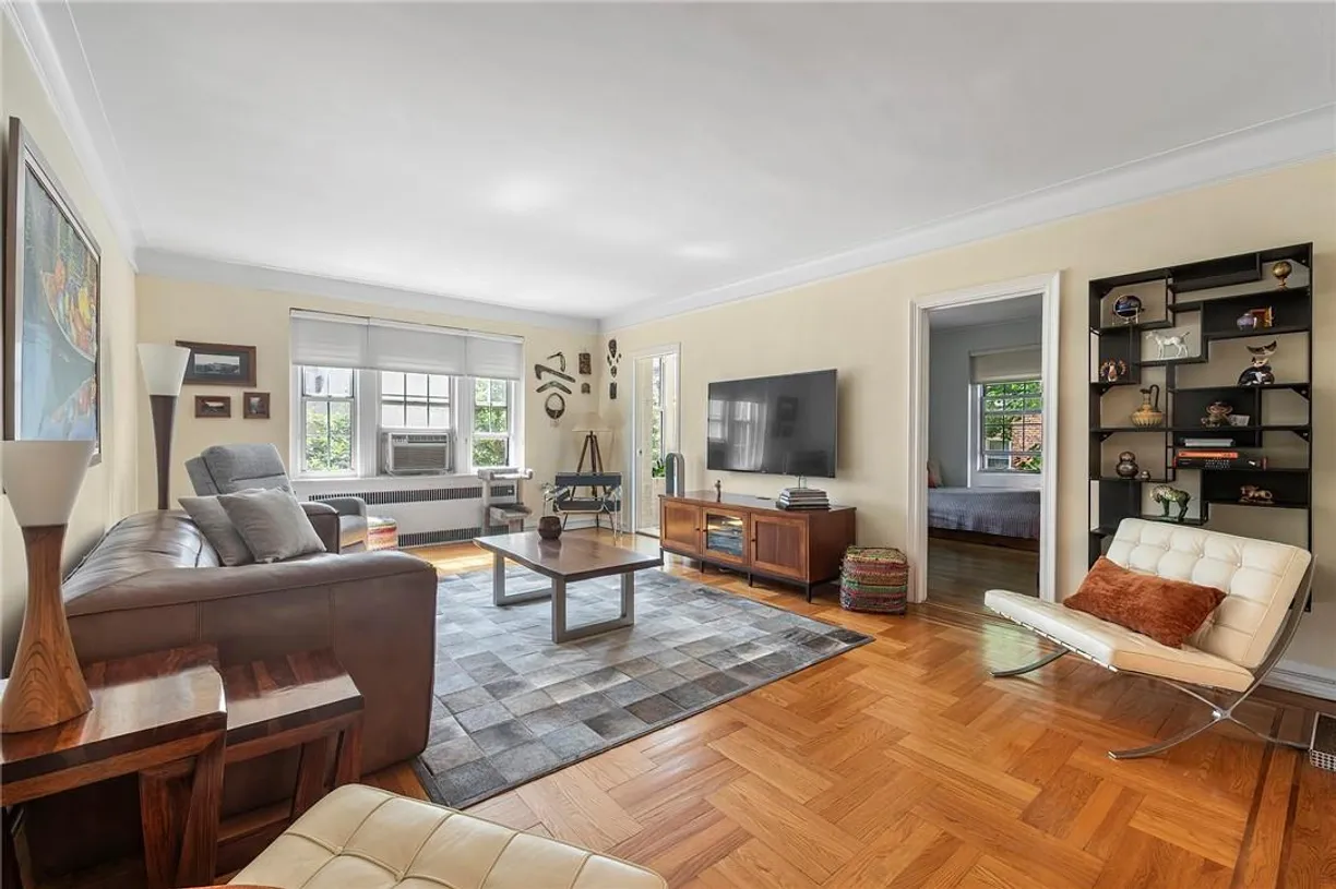 Westchester Real Estate | View 21 N Chatsworth Avenue, 5E | Listing
