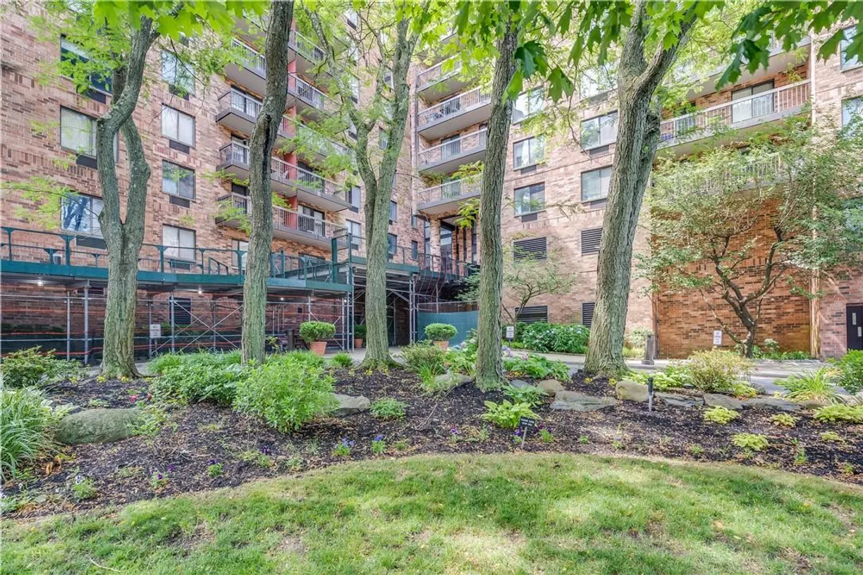 Westchester Real Estate | View 50 Columbus Avenue, 205 | 2 Beds, 2 Baths