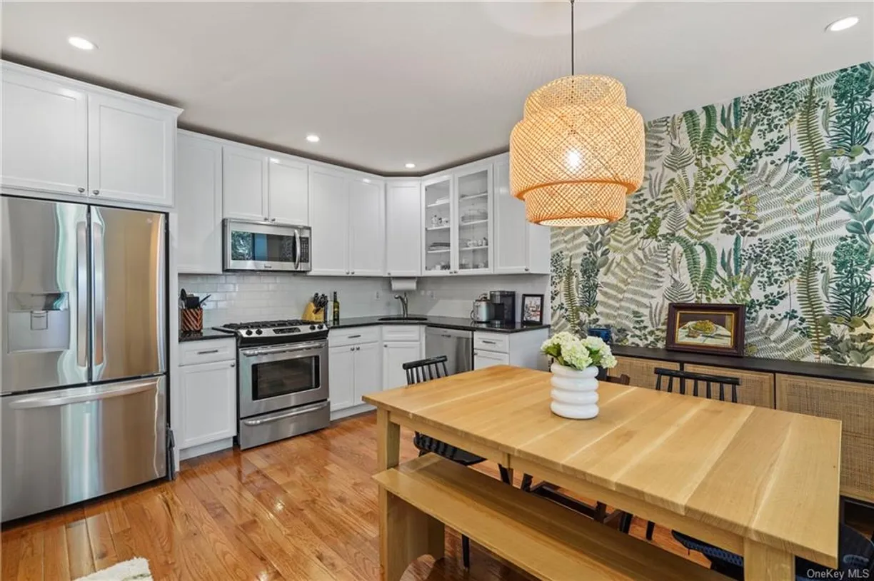 Westchester Real Estate | View 31 Pondfield Road, 10 | 2 Beds, 2 Baths