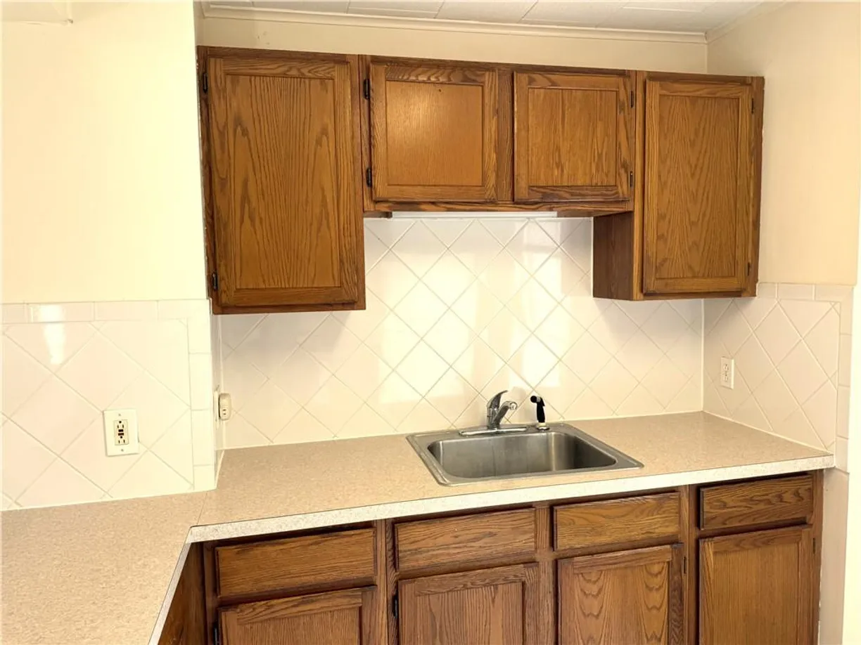 Rockland/Orange/NJ Real Estate | View 49 Schneider Avenue | 1 Bed, 1 Bath