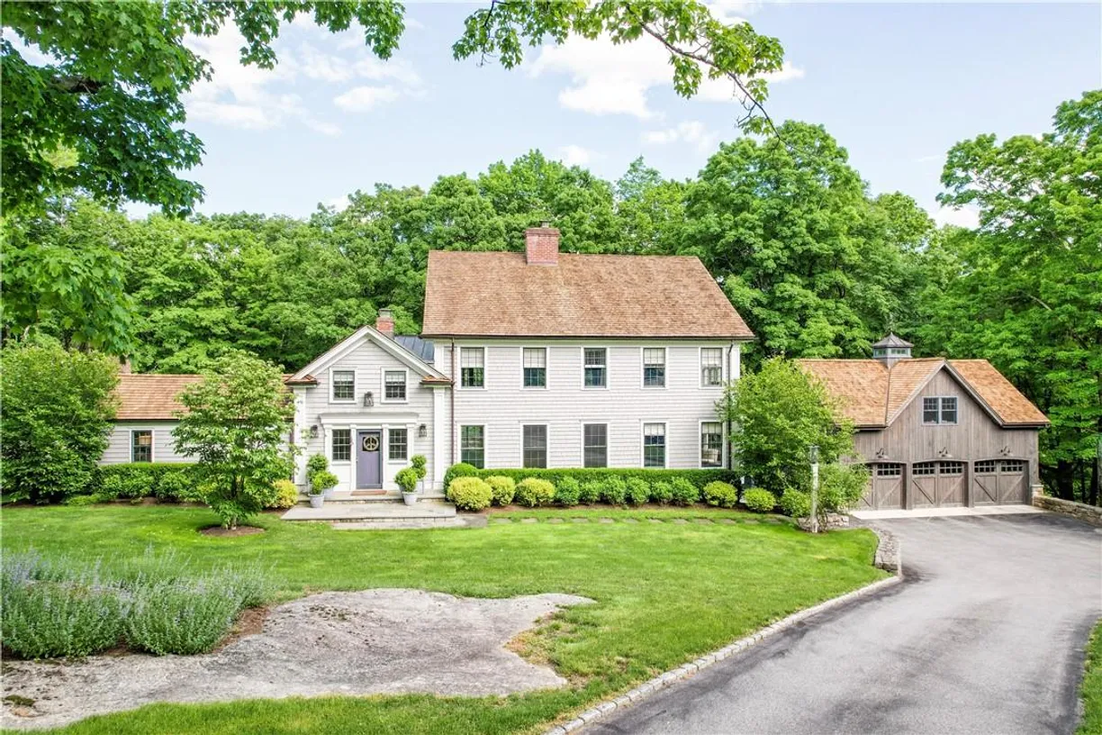 Westchester Real Estate | View 250 E Middle Patent Road | 4 Beds, 4 Baths