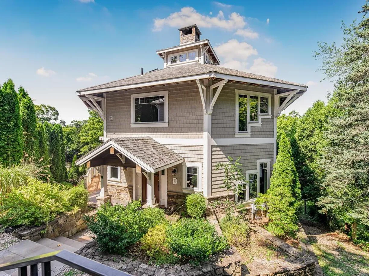 Westchester Real Estate | View 33 Truesdale Lake Drive | Listing