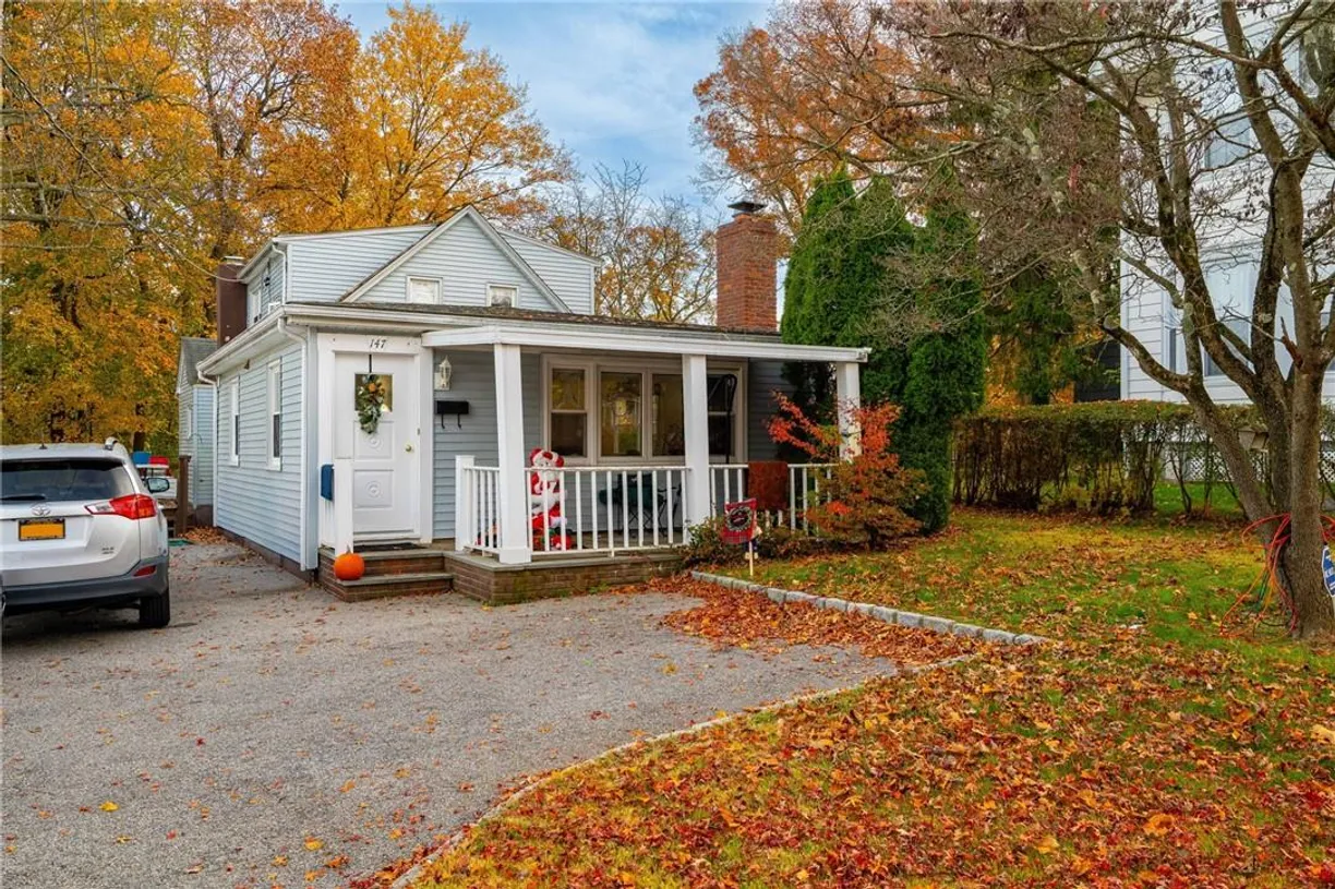 Westchester Real Estate | View 147 Harrison Avenue | 3 Beds, 2 Baths