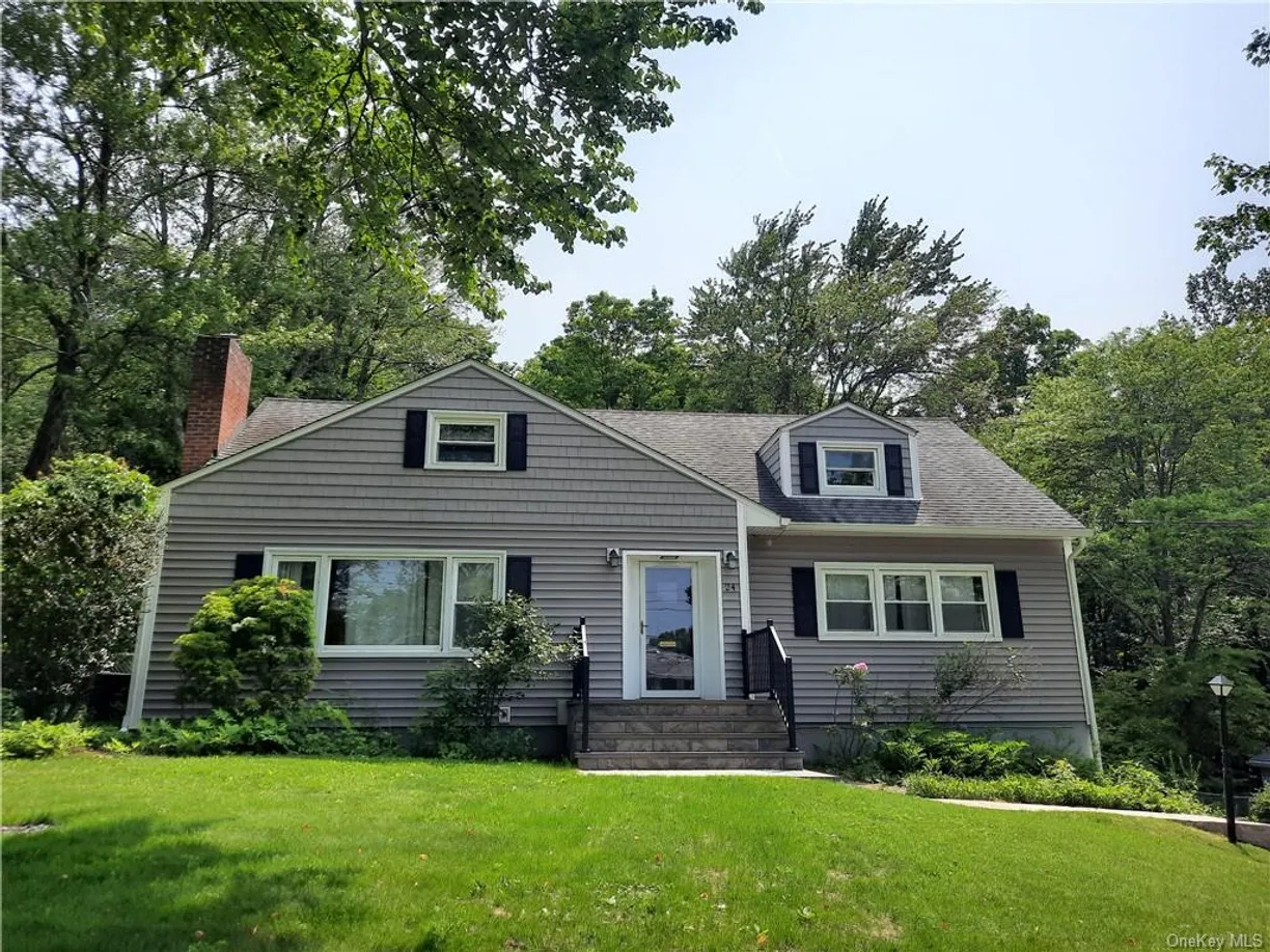 Rockland/Orange/NJ Real Estate | View 24 Tamara Lane | 3 Beds, 2 Baths