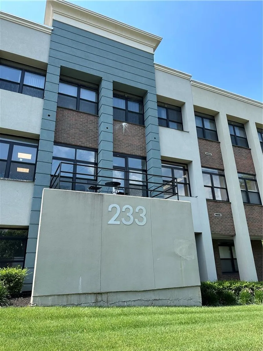 Rockland/Orange/NJ Real Estate | View 233 Lafayette Avenue, 201 | Listing