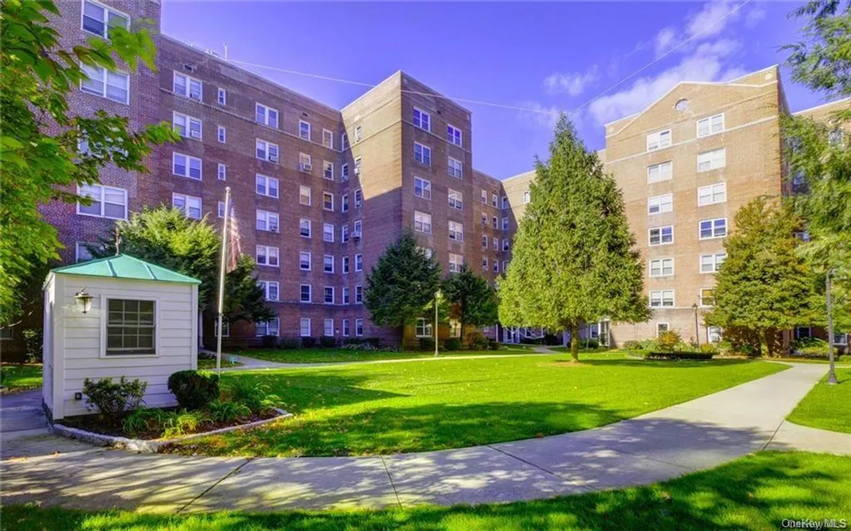 Westchester Real Estate | View 90 BRYANT Avenue, BTC | 1 Bed, 1 Bath