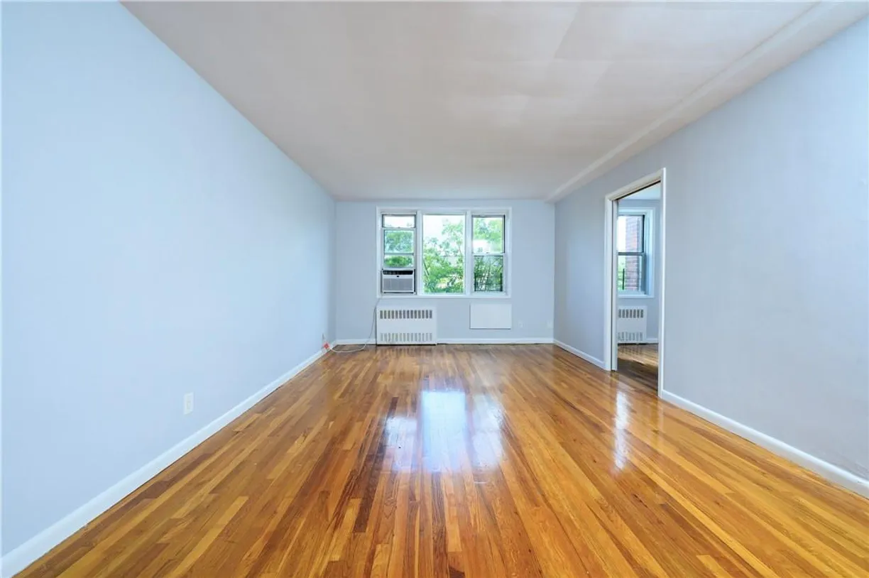 Westchester Real Estate | View 5 Sadore Lane, 4H | 1 Bed, 1 Bath