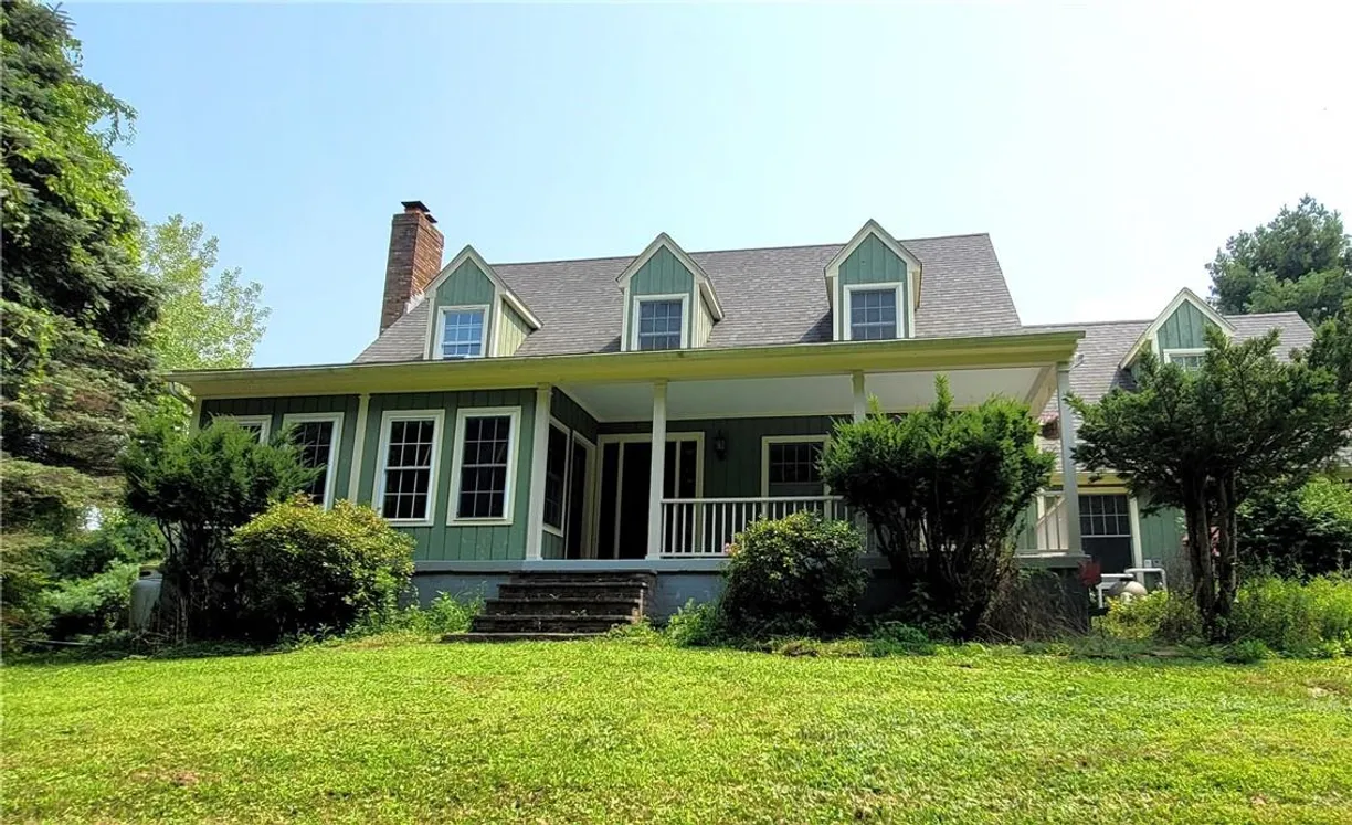 Hudson Valley Real Estate | View 143 Starbarrack Road | 3 Beds, 2 Baths