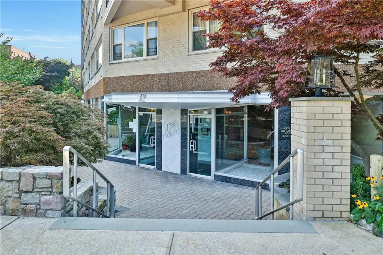 Westchester Real Estate | View 12 Old Mamaroneck Road, 4D | Listing