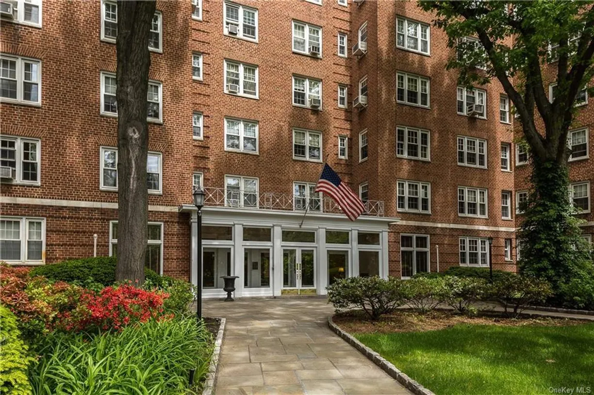 Westchester Real Estate | View 949 Palmer Road, 1B | 1 Bed, 1 Bath