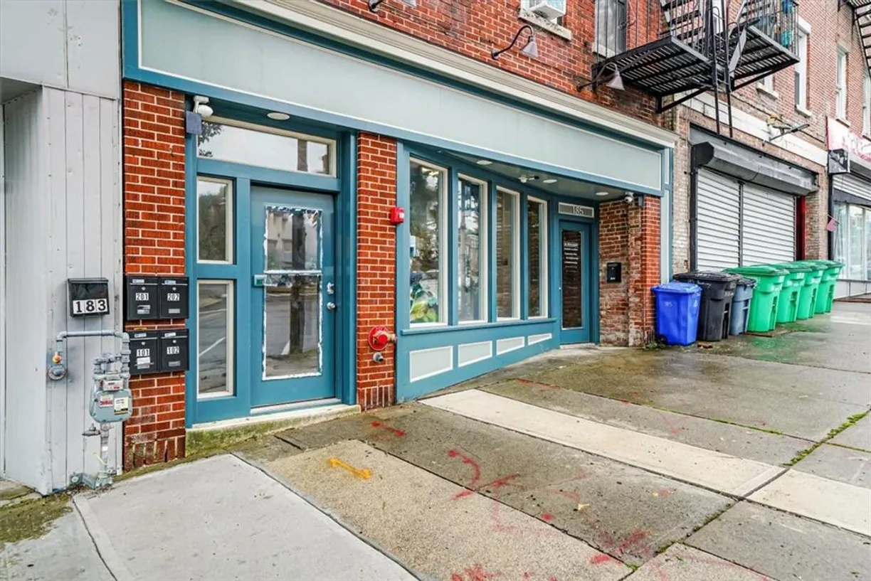 Rockland/Orange/NJ Real Estate | View  | Listing