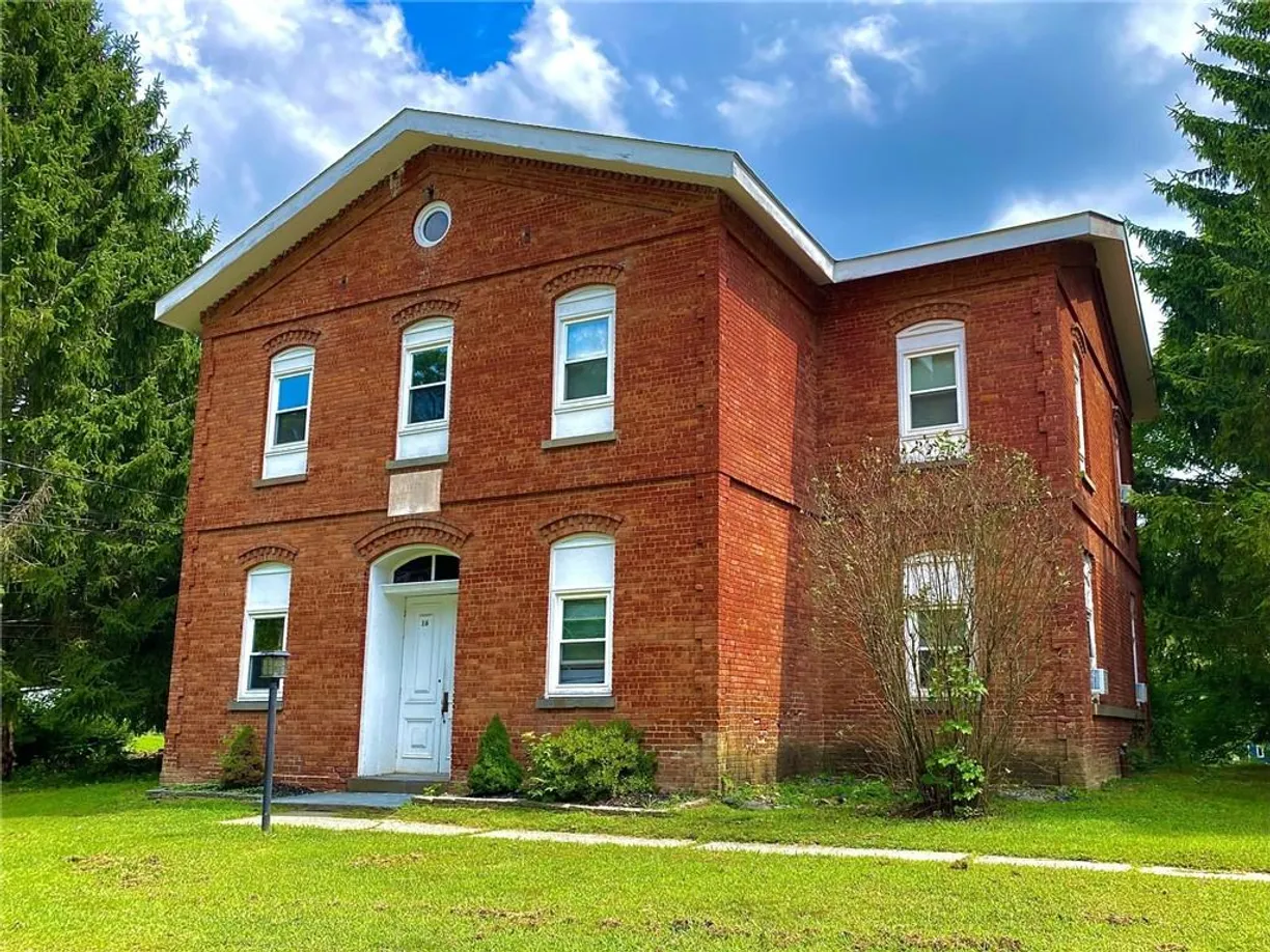 Hudson Valley Real Estate | View 16 Orchard Drive | 2 Beds, 1 Bath